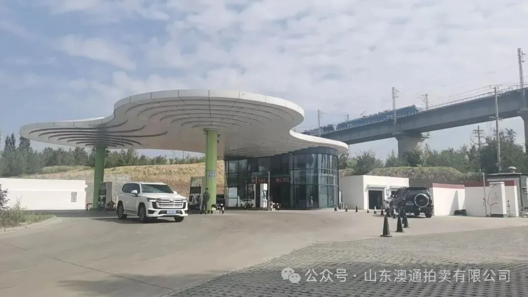 拍卖广告1.png